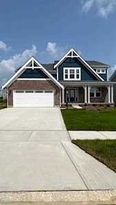 12276 Pleasant View Drive Pickerington, OH 43147
