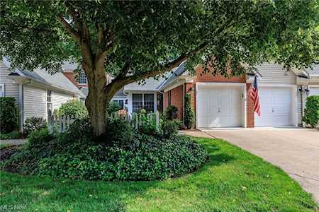 31825 Bayview Dr #107 Avon Lake, OH 44012