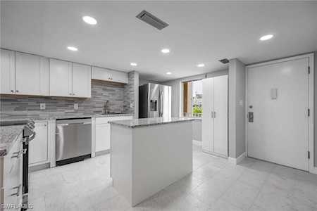 2244 Winkler Ave #207 Fort Myers, FL 33901