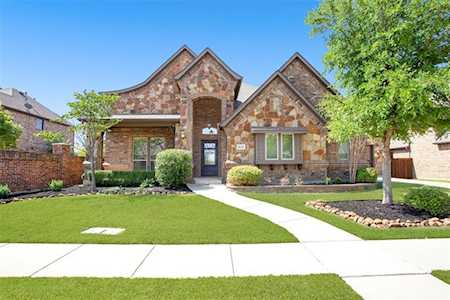 9124 Belshire Drive North Richland Hills, TX 76182