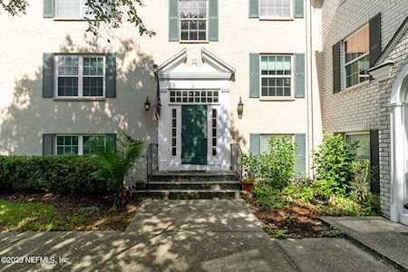 4302 Plaza Gate LN Jacksonville, FL 32217