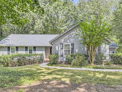 220 Pine Creek Dr Charlotte, NC 28270