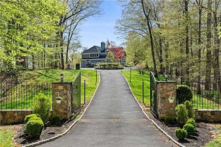 1515 Journeys End Rd Croton-On-Hudson, NY 10520