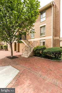 134 W Barre St #R 33 Baltimore, MD 21201