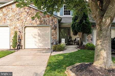 802 Hazelwood Ln Marlton, NJ 08053