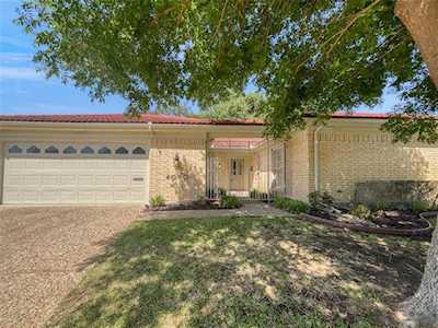 4060 Hidden View Circle Fort Worth, TX 76109