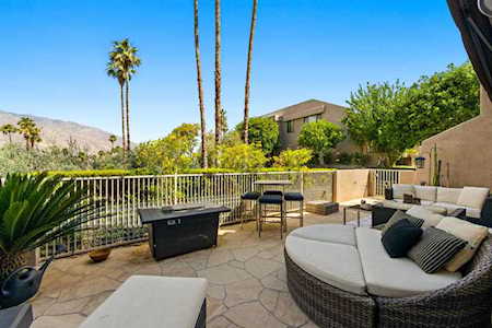3752 Bogert Trl Palm Springs, CA 92264