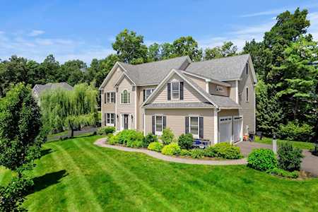 48 Northland Rd Windham, NH 03087