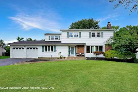 37 Prince William Rd Morganville, NJ 07751