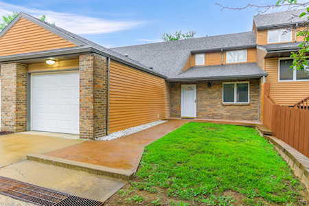 656 HUNTRIDGE DR Columbia, MO 65201