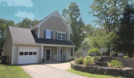 5 Ouimet Ln Foxboro, MA 02035