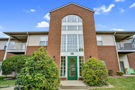 8002 Magnolia Ridge Ct #103 Louisville, KY 40291