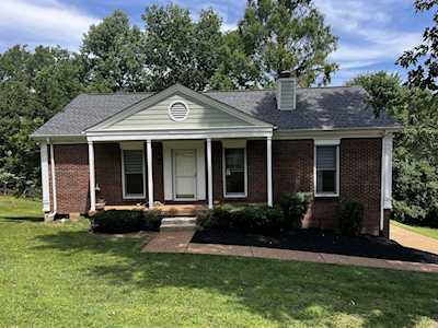 1220 Brenner Dr Nashville, TN 37221