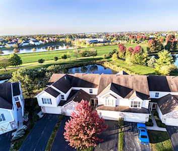 2390 Georgetown Circle Aurora, IL 60503
