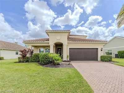 7524 Cypress Walk Dr Fort Myers, FL 33966