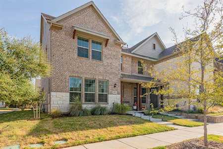 6841 Mcclelland Drive North Richland Hills, TX 76180