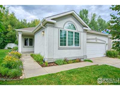 1053 Champion Cir Longmont, CO 80503