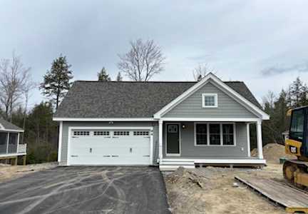 94 Three Ponds Dr #94 Brentwood, NH 03833