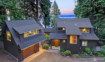2793 Kayak View Place Camano Island, WA 98282