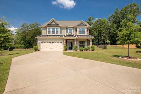 724 Laurel Oaks Ct Fort Mill, SC 29715