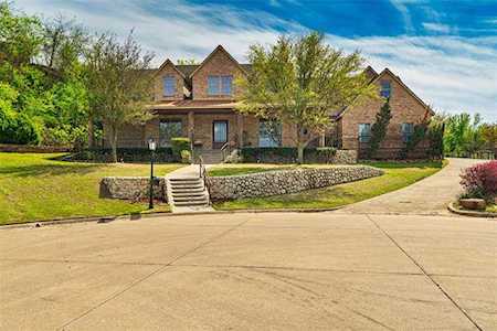 600 Rainbow Creek Court Arlington, TX 76012