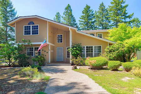 498 Becklin Dr Merlin, OR 97532