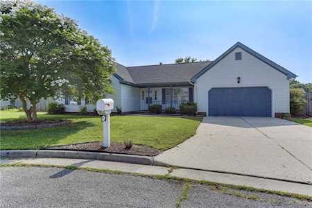 2067 Maple Leaf Cres Suffolk, VA 23434