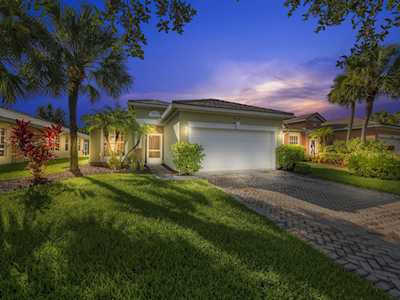 9658 SW Lindale Trace Boulevard Port St Lucie, FL 34987