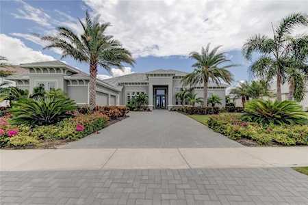 819 Manns Harbor Dr Apollo Beach, FL 33572