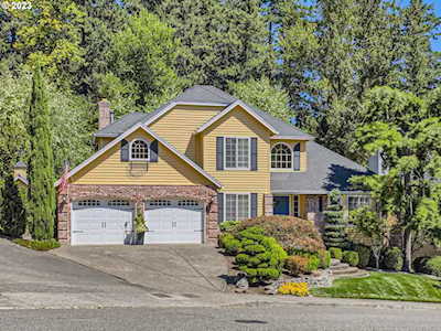 4135 SW Comus ST Portland, OR 97035