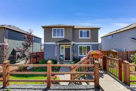 6618 284th St NW Stanwood, WA 98292