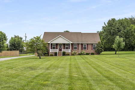 1134 Chenault Ln Castalian Springs, TN 37031