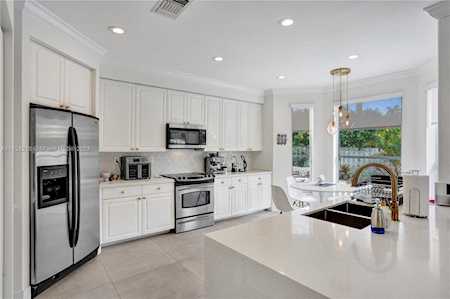 3433 SW 52nd Ct Hollywood, FL 33023