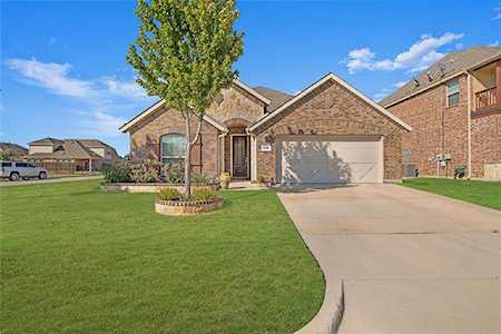 6316 Meandering Creek Drive Denton, TX 76226