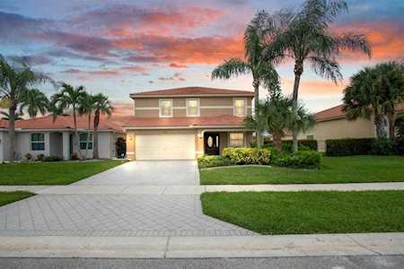 3681 Miramontes Circle Wellington, FL 33414