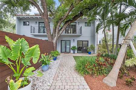 3046 Virginia St #3046 Miami, FL 33133