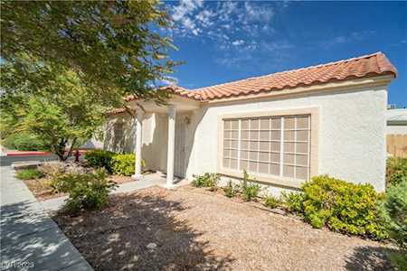 5401 Geneive Ln #101 Las Vegas, NV 89108