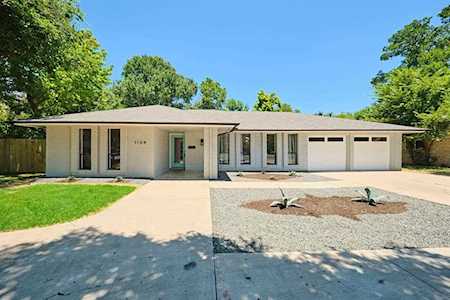 1104 Little Elm PARK Austin, TX 78758