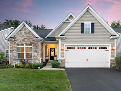 1235 Colchester Ln Aurora, IL 60505