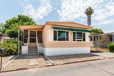 2907 S Santa Fe Ave #SPC 83 San Marcos, CA 92069