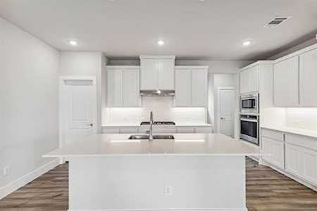 2253 Glacier Drive Waxahachie, TX 75165