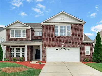 112 Bennett Trail Dr Mount Holly, NC 28120