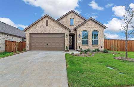 4712 Firewheel Court Aubrey, TX 76227