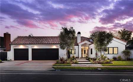 1945 Santiago Dr Newport Beach, CA 92660