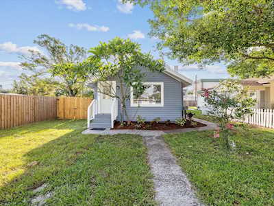 2919 10th St N St. Petersburg, FL 33704
