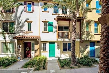 19108 Azul Lane Huntington Beach, CA 92648
