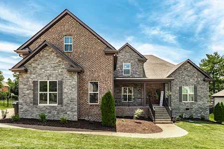 2010 Eagle View Rd Hendersonville, TN 37075