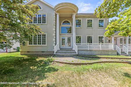 411 Hawthorne St Neptune Township, NJ 07753