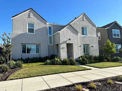 2690 Ellis Town Drive Tracy, CA 95377