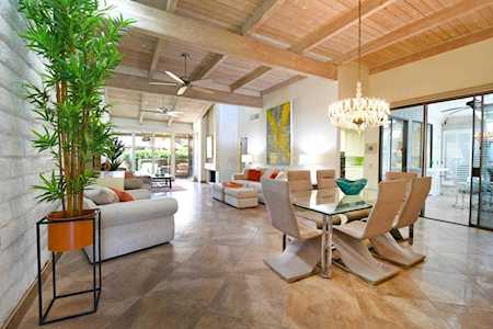 1365 Invierno Dr Palm Springs, CA 92264